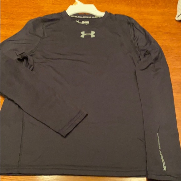 Under Armour Coldgear shirt, youth XL, black - Picture 3 of 6